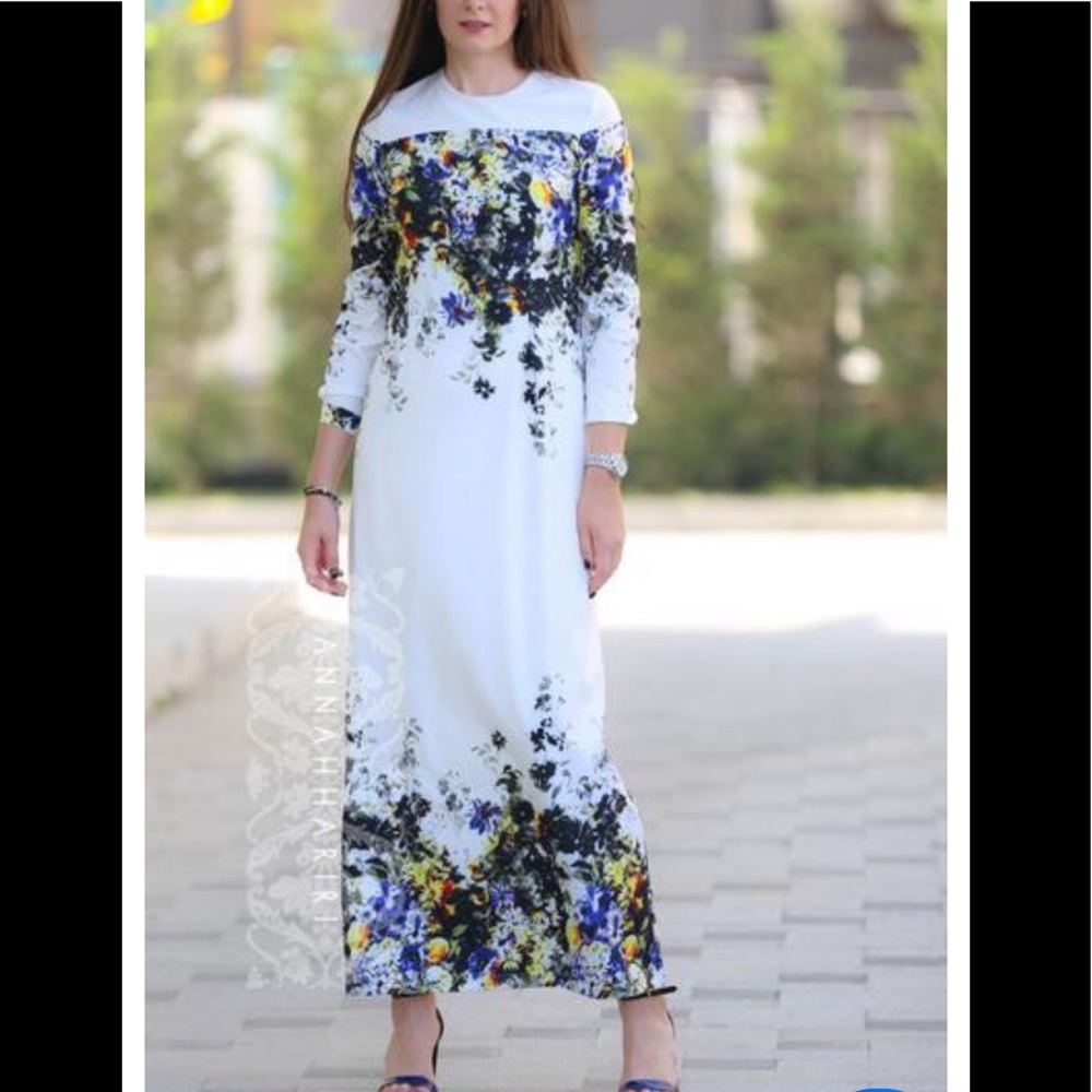 Annah hariri modest maxi w/ floral print XS-S